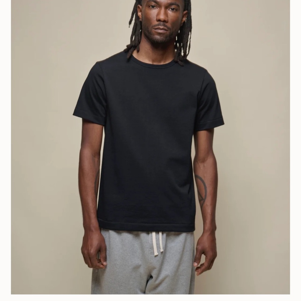 Essential Black Men's Short Sleeve Tee